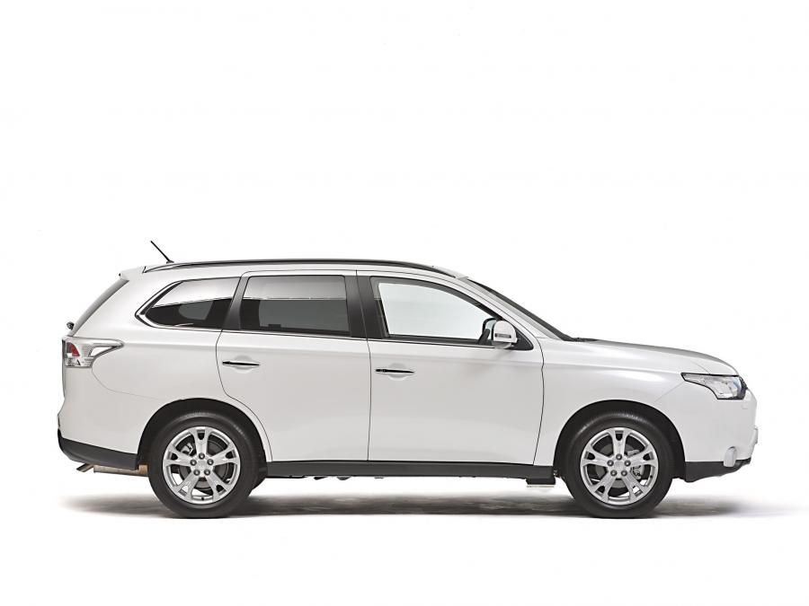  Mitsubishi Outlander 2014 года  (ZA) (фото 15 из 20)